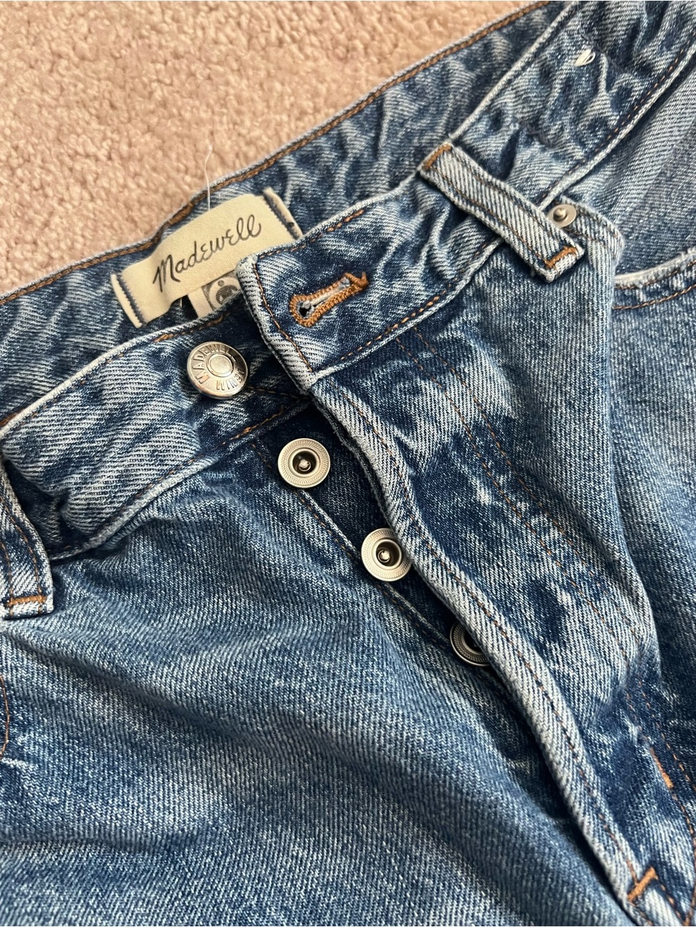 Madewell Darted Barrel Leg Jean - Picture 2 of 5